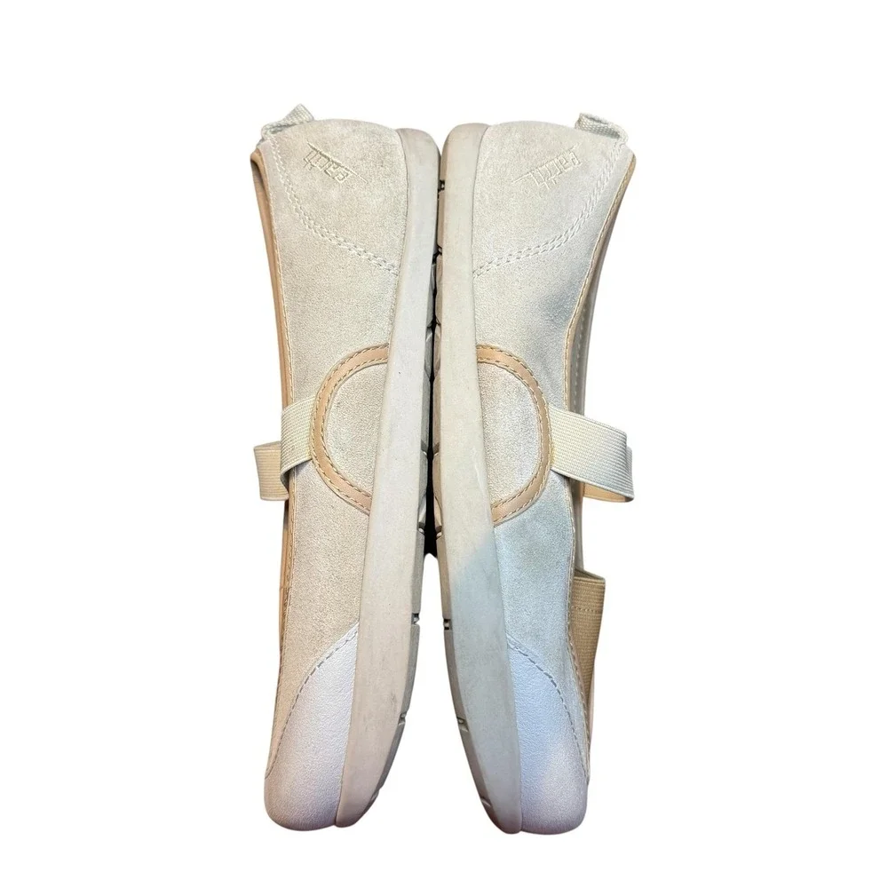 Earth Shoes Womens Size 6B Cream Beige Intrigue Leather Mary Jane Comfort‎ Flats